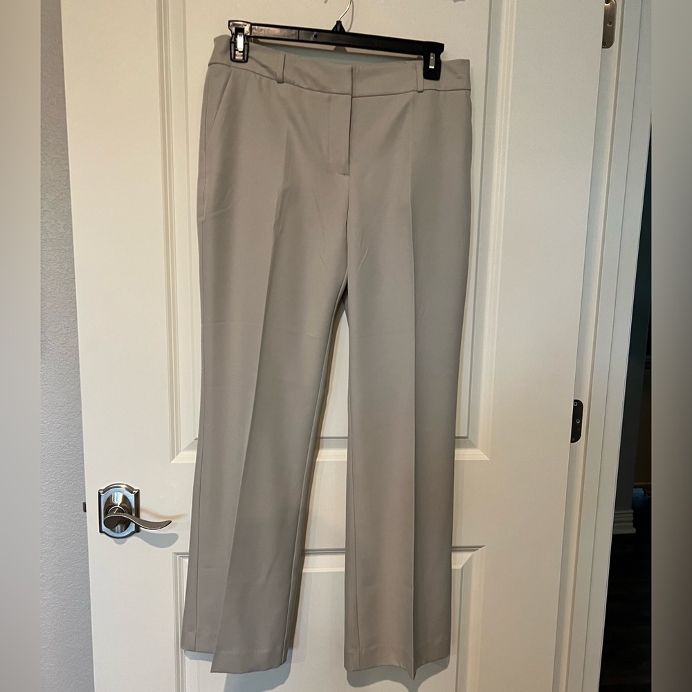 TravelSmith Ladies Slacks NWOT